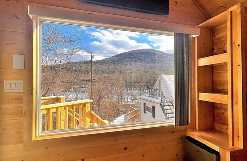 Jewett House | *Your Own Cottage*