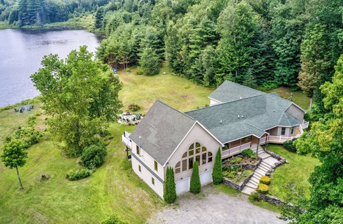 Londonderry House | Your own Private Lake - Breathtaking Views - Gym - Sauna - Hot Tub