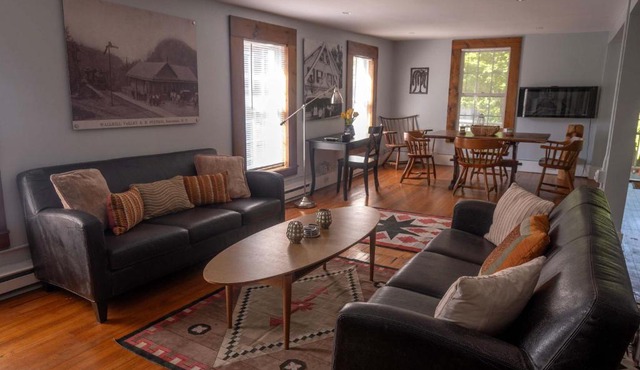 2BR Pet-Friendly Walk to Cafes Trails & Wineries