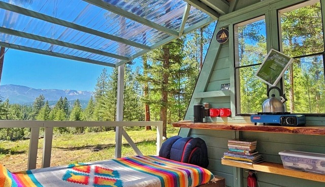 A-Frame Glamping. Stargazing Near Missoula