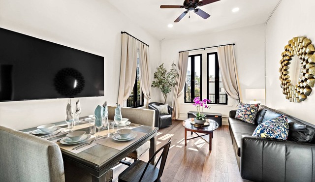 Artifact Inn - Stylish 2BR Gaslamp Suite Top Spot