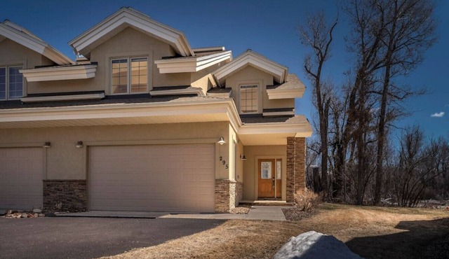 Aspen Pointe Townhome on Ski Hill Road