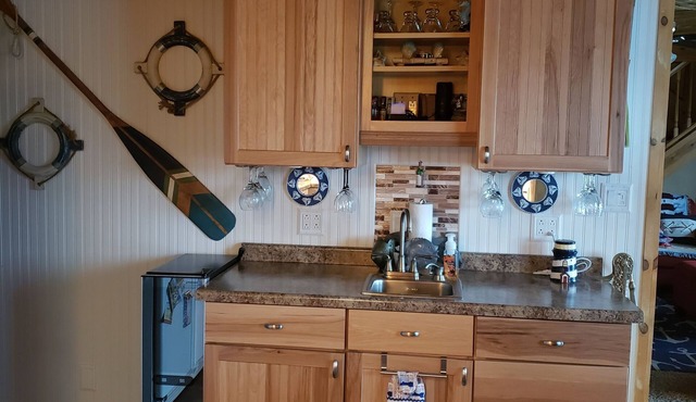 Beachfront, kid friendly. June 20th to 27th & Aug 22nd to 29th. Weekly rentals.