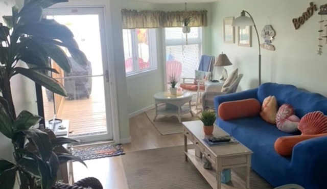 Brant Beach 2 bedroom 1.5 bath ocean side condo