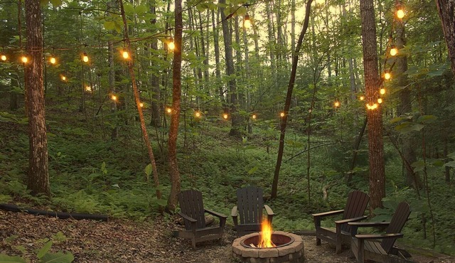 Cabin, Ensuite Bedrooms, Hot Tub, Firepit, Woods