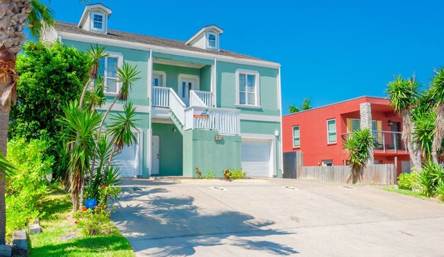 Casa Caracol A - Walk to the Beach, WiFi