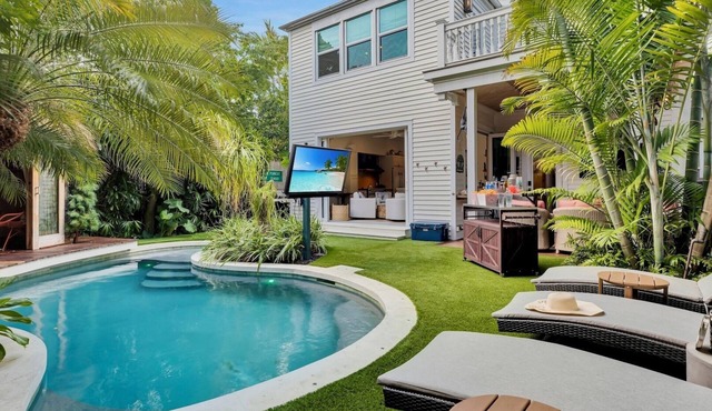 *CASA DEL MONO @ MIDTOWN* Stunning Private Home & Pool + LAST KEY SERVICES…