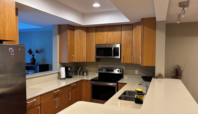 Charming 3-bedroom townhome in fabulous State College with WiFi, AC