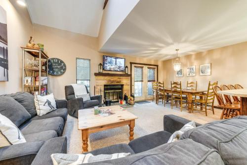 Community Beach Access: Lake Harmony Townhome