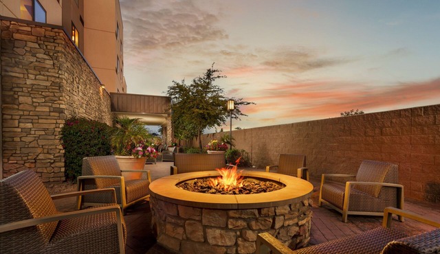Courtyard by Marriott Phoenix Mesa Gateway Airport