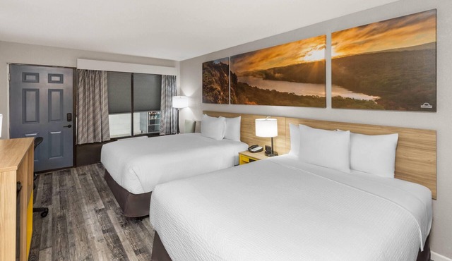 Days Inn by Wyndham Branson Ozarks