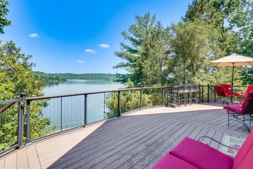 Decked Out! Private Dock Escape on Watts Bar Lake