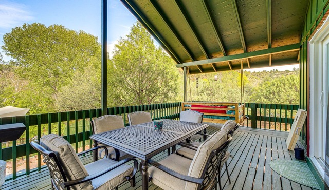 Delightful 2-bedroom Riverside Retreat in charming Payson.