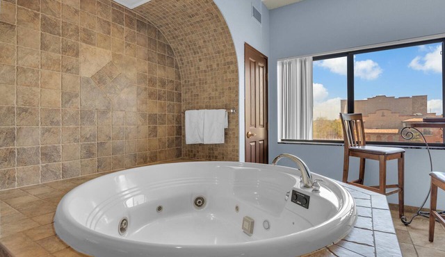 Dells Getaway - Sleeps 14 | Golf | Waterpark