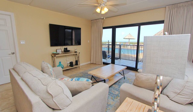 Experience comfort in this 2-bedroom condo with a bonus room, perfect for 8 guests.