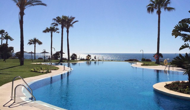 First beach line (beachside) - a paradise on the Costa del Sol.
