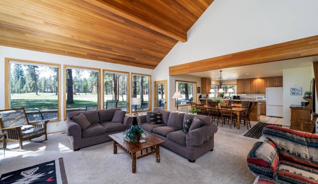 Golf View Retreat | Hot Tub, 3 Kings & Pool Table