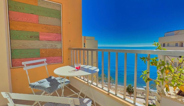 Great studio Beachfront Marbella center Neptuno building Ninth floor