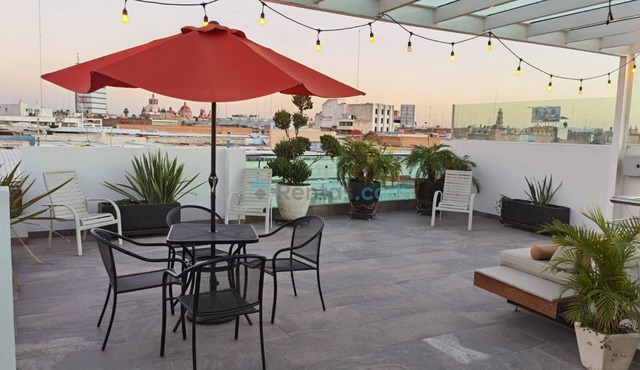 Large Apartment 3 Bedroom/3 bathrooms very comfortable and good location.