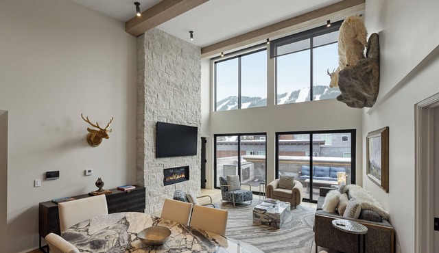 Luxury Jackson Condo | Large Deck, Hot Tub & Views, Fireplace