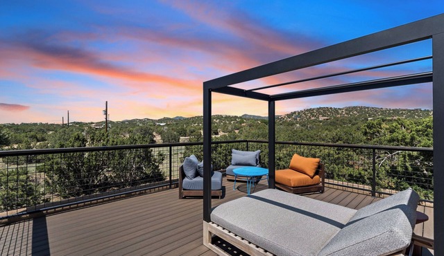 Modern Adobe Masterpiece | Private Hot Tub | Rooftop Deck