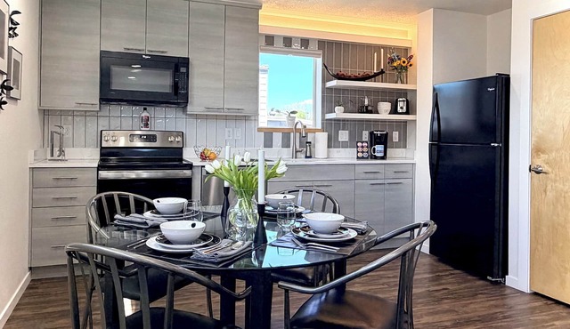 Modern Carriage House in Prospect - America's Coolest Neighborhood