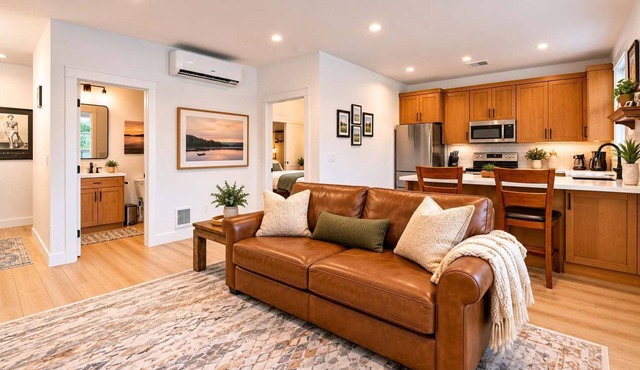 Modern Loft Private Golf Course Retreat