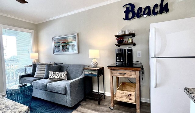 Oceanfront 1 BR Condo with Pier and Pool