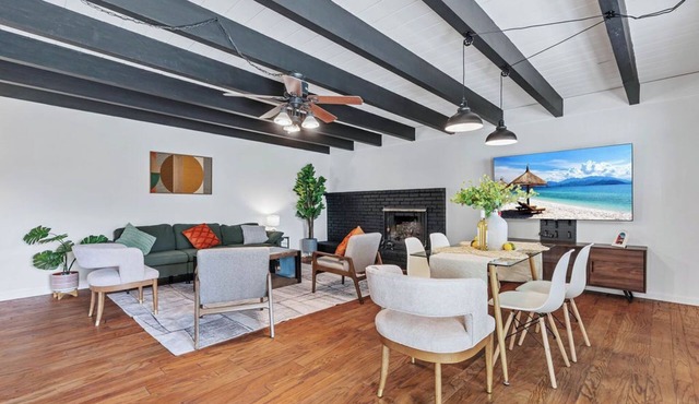 Outstanding Home for Family Close to Disneyland