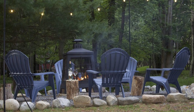 Peaceful Pocono Retreat-Hot Tub, Star Gazing Deck, Lake Vibes