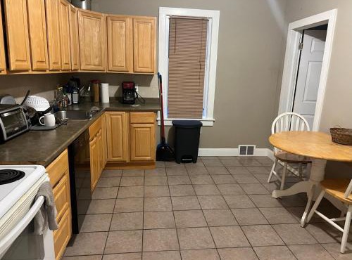 Poconos room for rent in east Stroudsburg pa