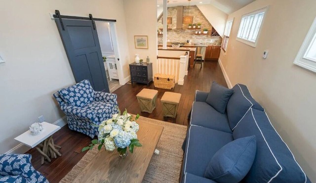 Private Home w/Game Room, Fireplace and Parking