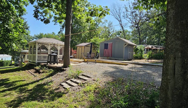 Refreshed Camping Lot near Kosciusko Lakes at Jellystone- Family Friendly
