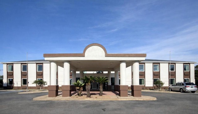 Regency Inn & Suites