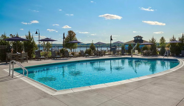 Relax in Spacious Balcony Room Close to Adventure Spots + Pool & Hot Tub Access