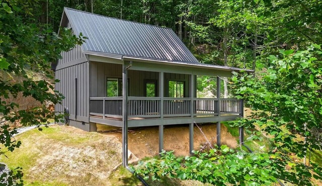 Ruby Ridge - Amazing views, Close to Town, Pet Friendly