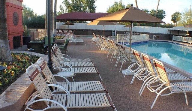 Scottsdale Camelback Resort Ideal Studio with Outdoor Pool