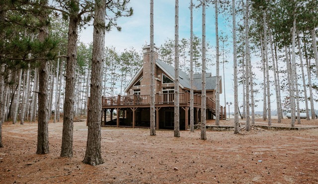 Spacious cabin with two full kitchens