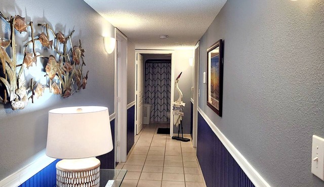 Spectacular View/Spacious 2Br/2BA Ocean Front, End Unit Condo