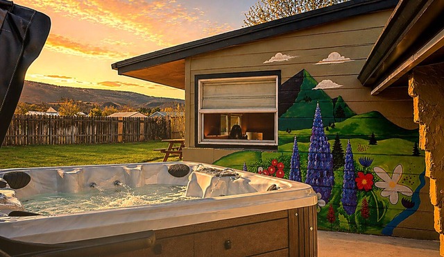 StayCasper Hot Tub+Volleyball Court+Views