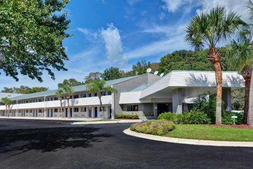 Studio 6 Extended Stay - Jacksonville, FL - Baymeadows