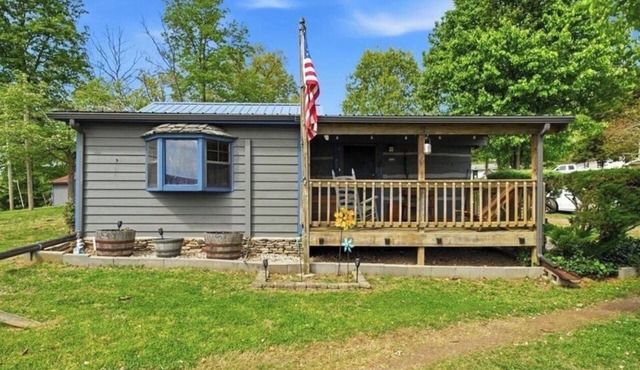 The Cozy Cabin