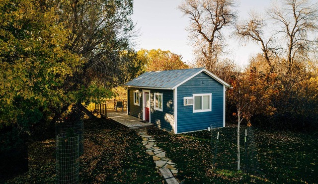 Tom Balding Bits & Spurs Bozeman Trail Cottage WOW