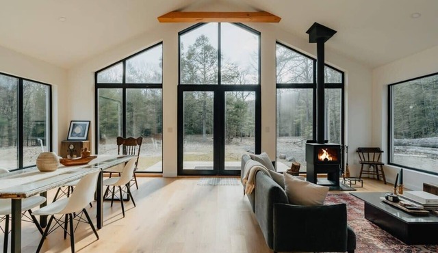 Trail's End - Modern + Private Cabin in the Wood