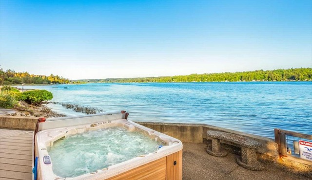 Tranquil Waterfront Home Private Hot Tub