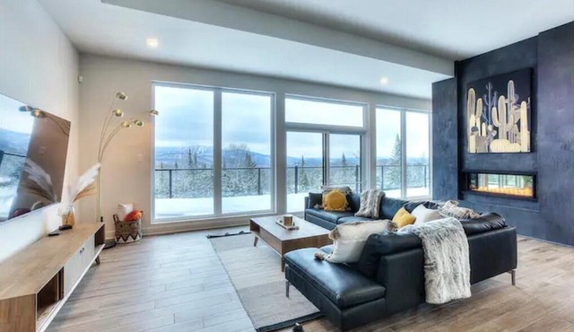 Tremblant Summit: Travel Experience Beyond Compare