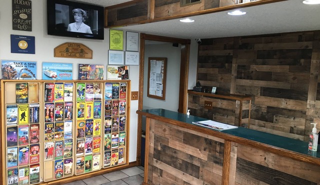 Twelve Oaks Inn