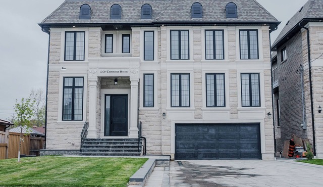 Upscale Pickering Escape | Near Lake & Dining