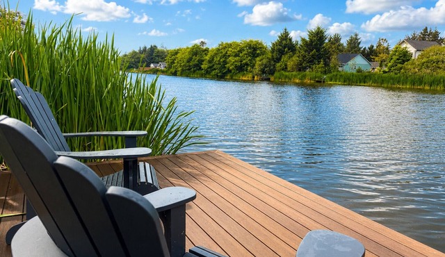 Waterfront Duplex w/Dock | Near Damon Point Beach