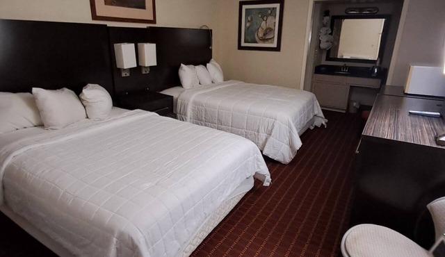 Xpress Inn & Suites